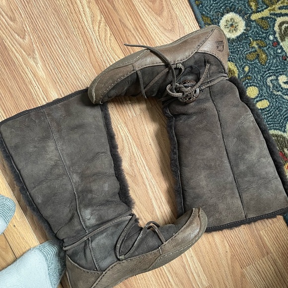 Sorel, size 9, very warm winter boots - Picture 2 of 3
